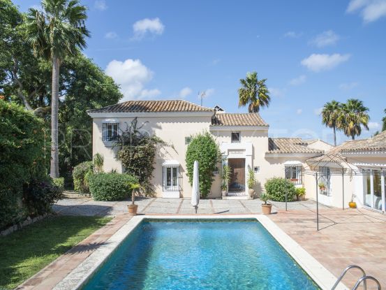 Buy villa with 4 bedrooms in Zona F, Sotogrande | Consuelo Silva Real Estate