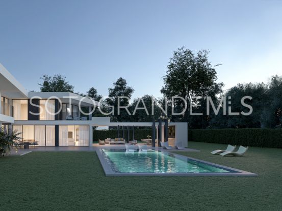 Reyes y Reinas, Sotogrande Costa, villa en venta | Consuelo Silva Real Estate