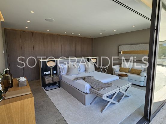 Comprar villa en La Reserva | Consuelo Silva Real Estate