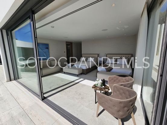 Comprar villa en La Reserva | Consuelo Silva Real Estate