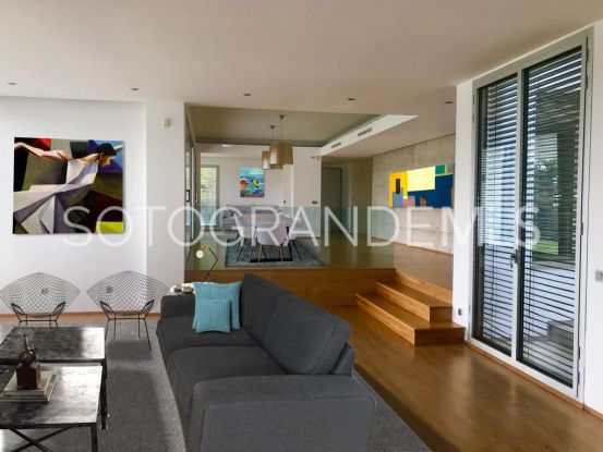 Villa en venta en Sotogrande Alto con 4 dormitorios | Consuelo Silva Real Estate