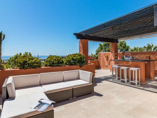 Buy 3 bedrooms duplex penthouse in La Alzambra, Nueva Andalucia | Alcantara Estates