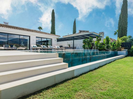 For sale villa in Los Naranjos Golf with 5 bedrooms | Callum Swan Realty