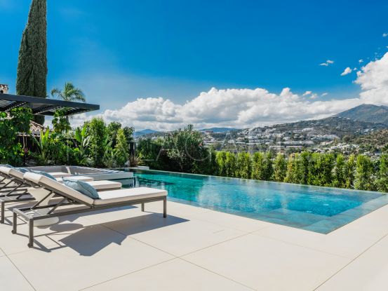 For sale villa in Los Naranjos Golf with 5 bedrooms | Callum Swan Realty