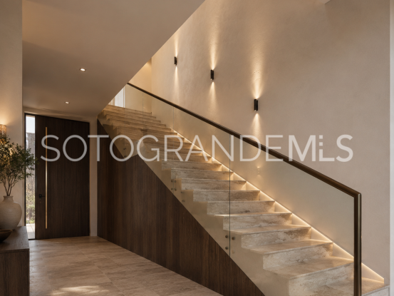4 bedrooms villa in San Diego for sale | Holmes Property Sales