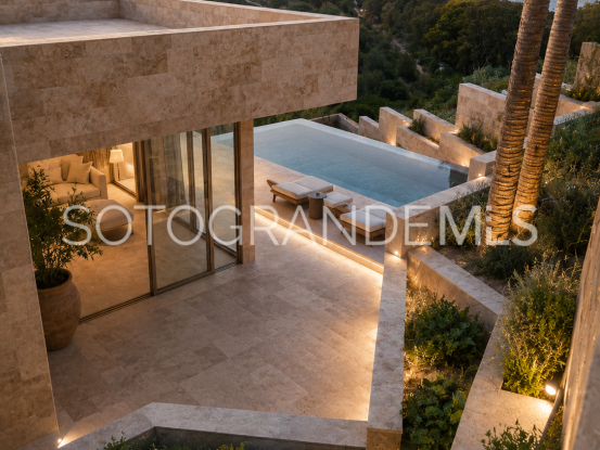 4 bedrooms villa in San Diego for sale | Holmes Property Sales