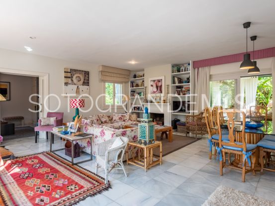 Villa in Triana | Holmes Property Sales
