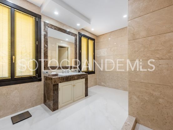 Villa en La Reserva de 5 dormitorios | Holmes Property Sales