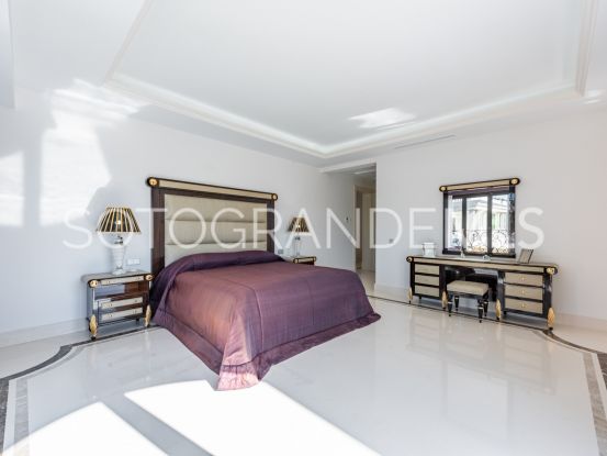 Villa en La Reserva de 5 dormitorios | Holmes Property Sales