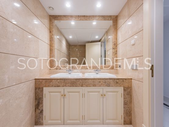 Villa en La Reserva de 5 dormitorios | Holmes Property Sales