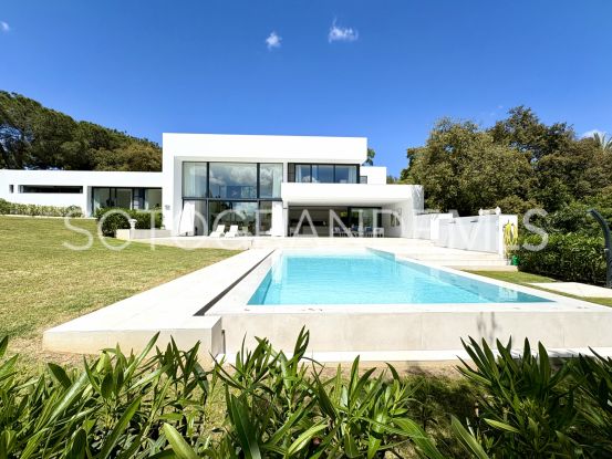 For sale villa with 4 bedrooms in Sotogrande Alto Central | Holmes Property Sales
