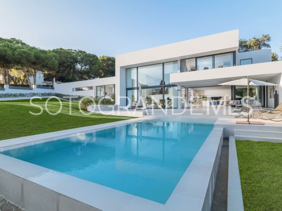 For sale villa with 4 bedrooms in Sotogrande Alto Central | Holmes Property Sales