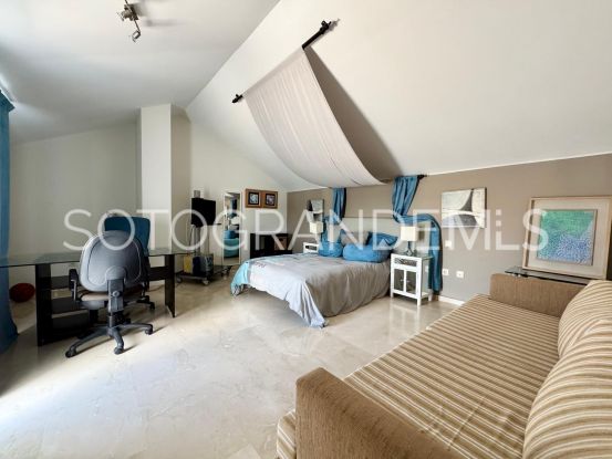 For sale duplex penthouse with 6 bedrooms in Isla Carey, Sotogrande Marina | Holmes Property Sales