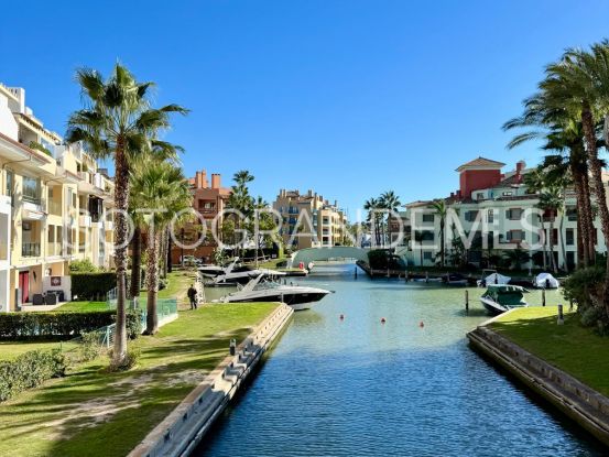 For sale duplex penthouse with 6 bedrooms in Isla Carey, Sotogrande Marina | Holmes Property Sales