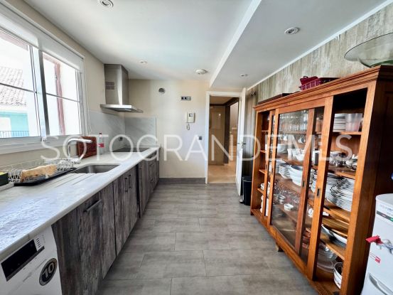For sale duplex penthouse with 6 bedrooms in Isla Carey, Sotogrande Marina | Holmes Property Sales