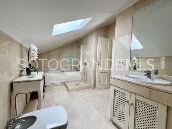 For sale duplex penthouse with 6 bedrooms in Isla Carey, Sotogrande Marina | Holmes Property Sales