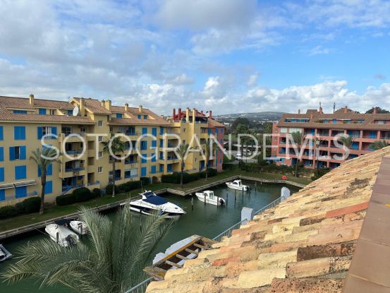 For sale duplex penthouse with 6 bedrooms in Isla Carey, Sotogrande Marina | Holmes Property Sales