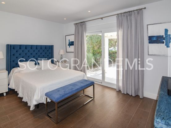 Buy villa with 4 bedrooms in Sotogrande Alto Central | Holmes Property Sales