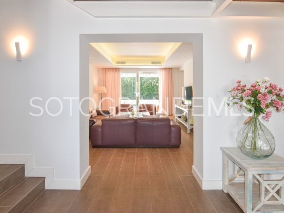 Buy villa with 4 bedrooms in Sotogrande Alto Central | Holmes Property Sales