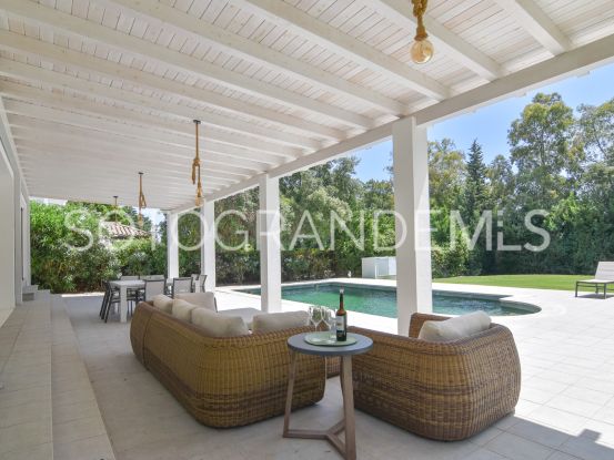 Buy villa with 4 bedrooms in Sotogrande Alto Central | Holmes Property Sales