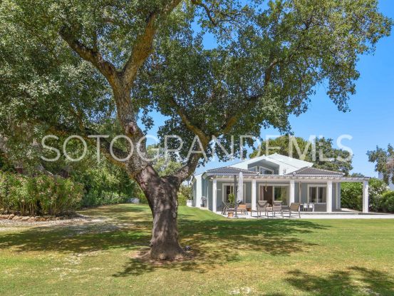 Buy villa with 4 bedrooms in Sotogrande Alto Central | Holmes Property Sales
