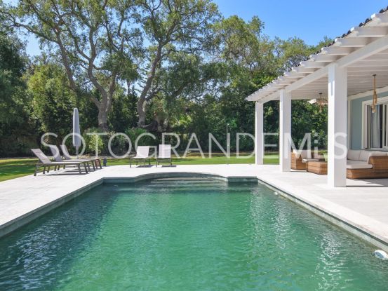 Buy villa with 4 bedrooms in Sotogrande Alto Central | Holmes Property Sales