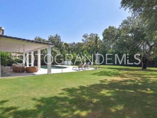 Buy villa with 4 bedrooms in Sotogrande Alto Central | Holmes Property Sales