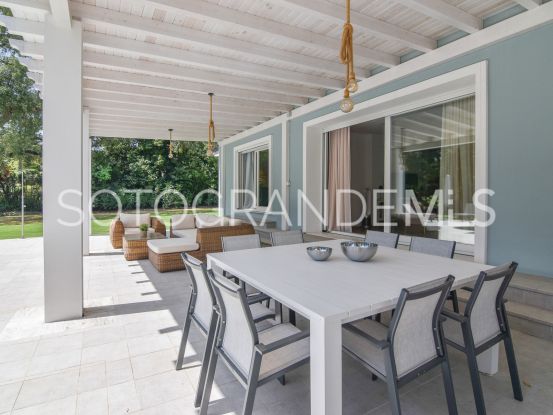 Buy villa with 4 bedrooms in Sotogrande Alto Central | Holmes Property Sales
