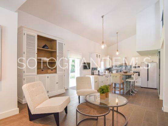 Buy villa with 4 bedrooms in Sotogrande Alto Central | Holmes Property Sales
