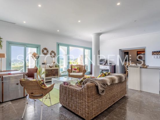 For sale villa in La Reserva with 5 bedrooms | Holmes Property Sales