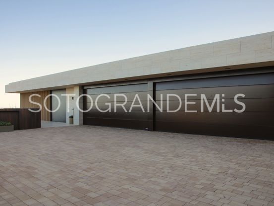 Villa a la venta de 8 dormitorios en La Reserva, Sotogrande | Holmes Property Sales