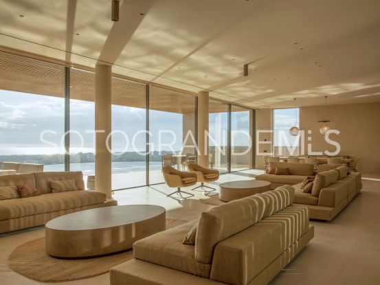 Villa a la venta de 8 dormitorios en La Reserva, Sotogrande | Holmes Property Sales