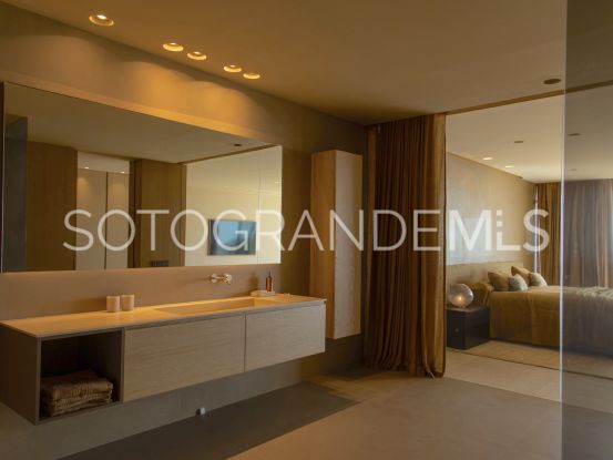Villa a la venta de 8 dormitorios en La Reserva, Sotogrande | Holmes Property Sales