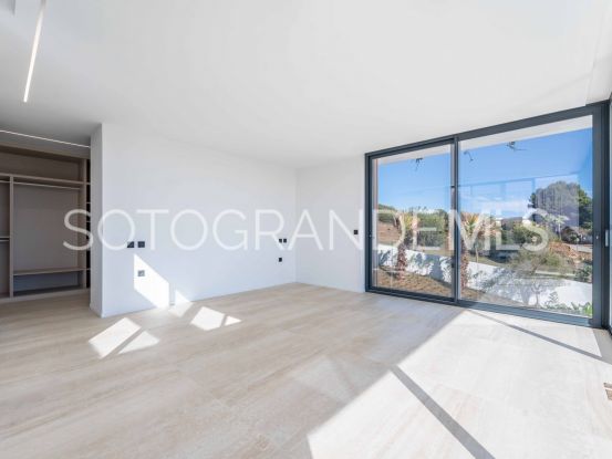 La Reserva 5 bedrooms villa | Holmes Property Sales