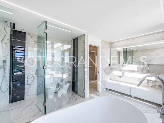 La Reserva 5 bedrooms villa | Holmes Property Sales