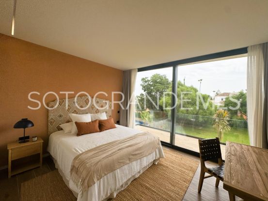 Se vende villa de 6 dormitorios en Sotogrande Costa Central | Holmes Property Sales