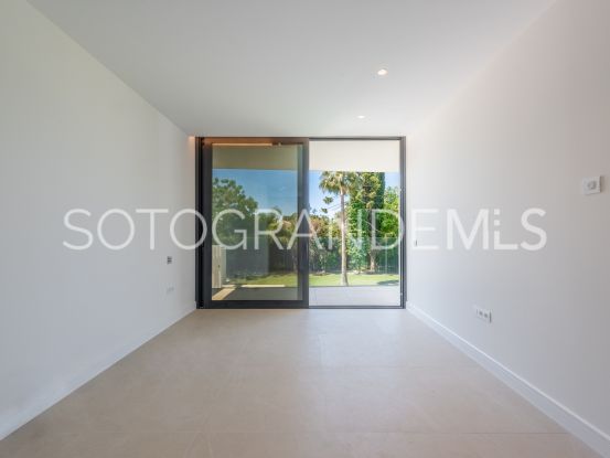 Reyes y Reinas, Sotogrande Costa, villa en venta de 5 dormitorios | Holmes Property Sales