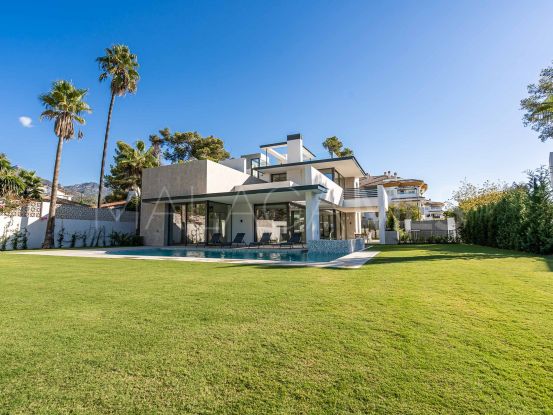 For sale villa in La Carolina, Marbella Golden Mile | Holmes Property Sales