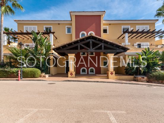Se vende apartamento en La Cañada Golf de 2 dormitorios | Holmes Property Sales