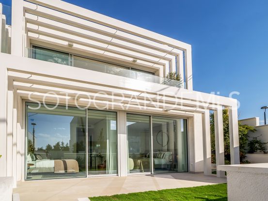 Se vende adosado en La Reserva | Holmes Property Sales