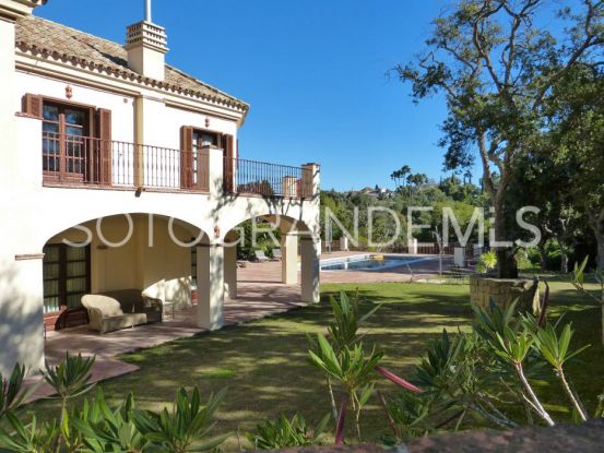 Comprar villa en Sotogrande Alto Central | Holmes Property Sales