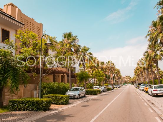 For sale duplex penthouse with 3 bedrooms in Ribera del Pez Luna, Sotogrande | Holmes Property Sales