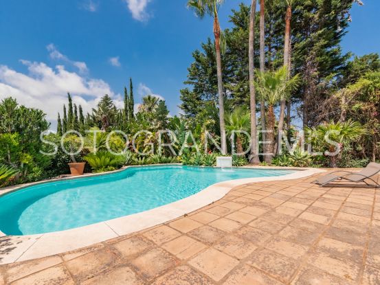 Se vende villa en Zona F con 4 dormitorios | Holmes Property Sales