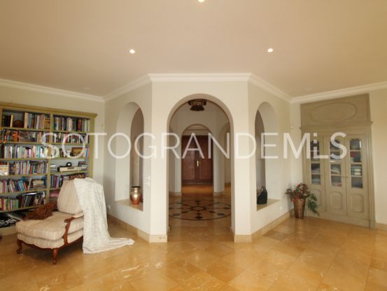 Se vende villa en Zona F | Holmes Property Sales