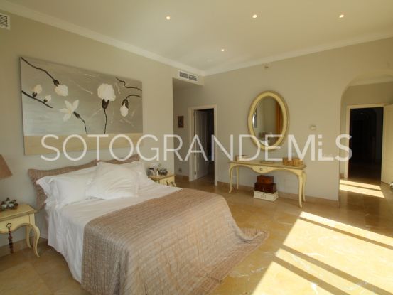 Se vende villa en Zona F | Holmes Property Sales