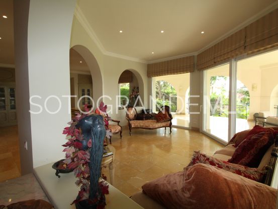 Se vende villa en Zona F | Holmes Property Sales