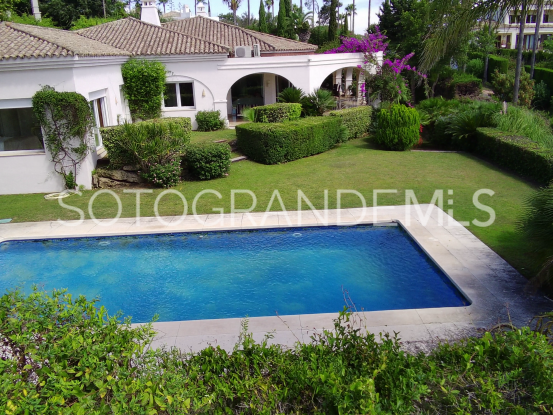 Se vende villa en Zona F | Holmes Property Sales