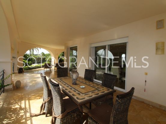 Se vende villa en Zona F | Holmes Property Sales