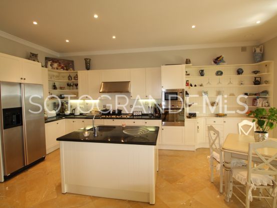 Se vende villa en Zona F | Holmes Property Sales