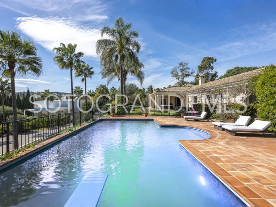 Villa in Zona F with 5 bedrooms | Holmes Property Sales